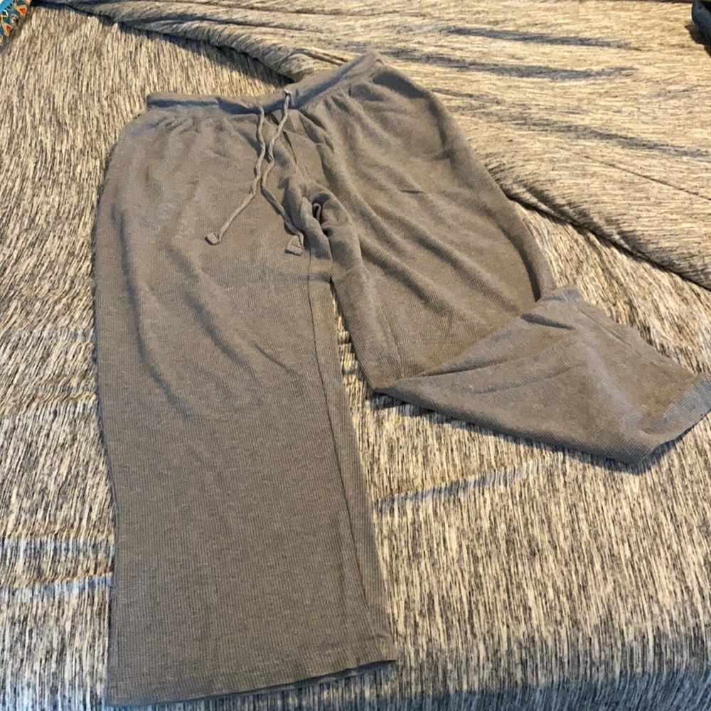 Gray Fruit of the Loom men’s lounge pants.